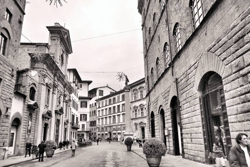Piazza Santa Trinita