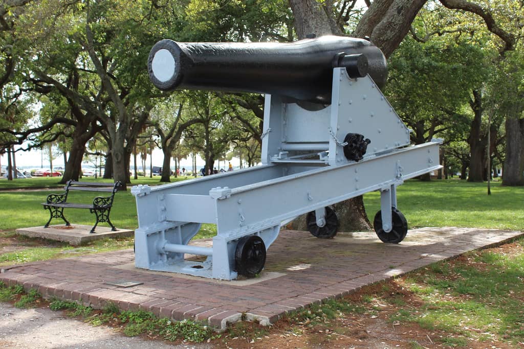 Historic Cannons & Monuments