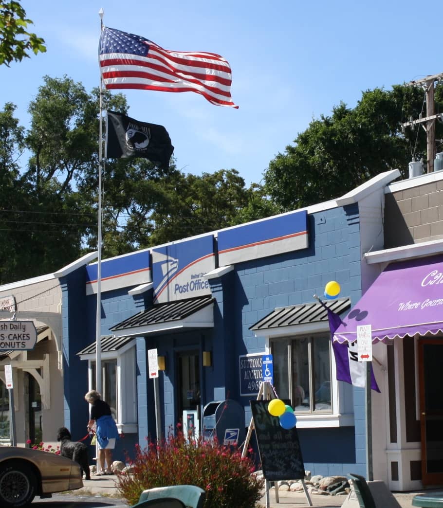 Suttons Bay Village
