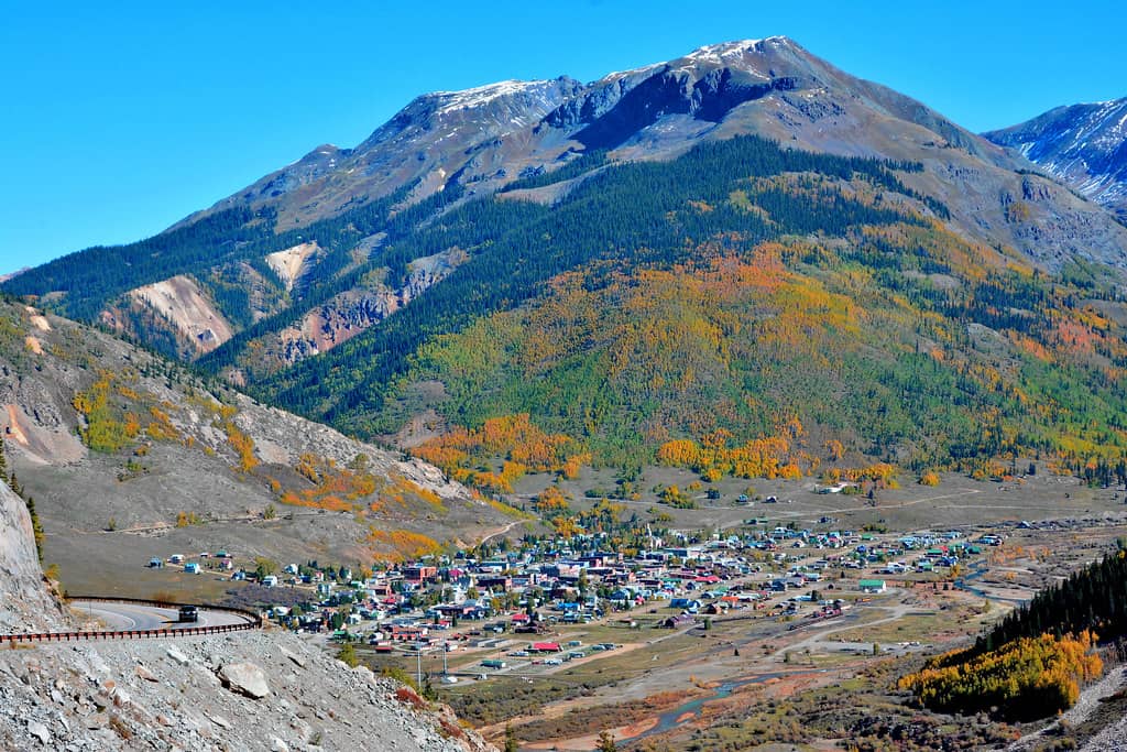 Panoramic Mountain Views