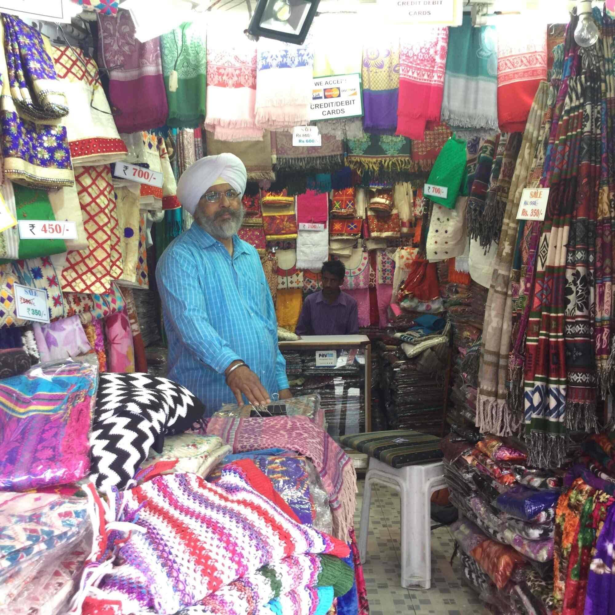 Himachali Shawls & Woolens