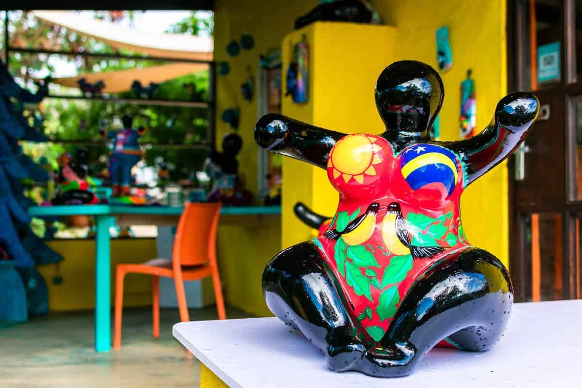 Giant Chichi Sculpture