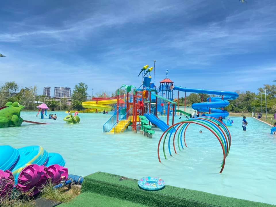 Kids' Water Play Area