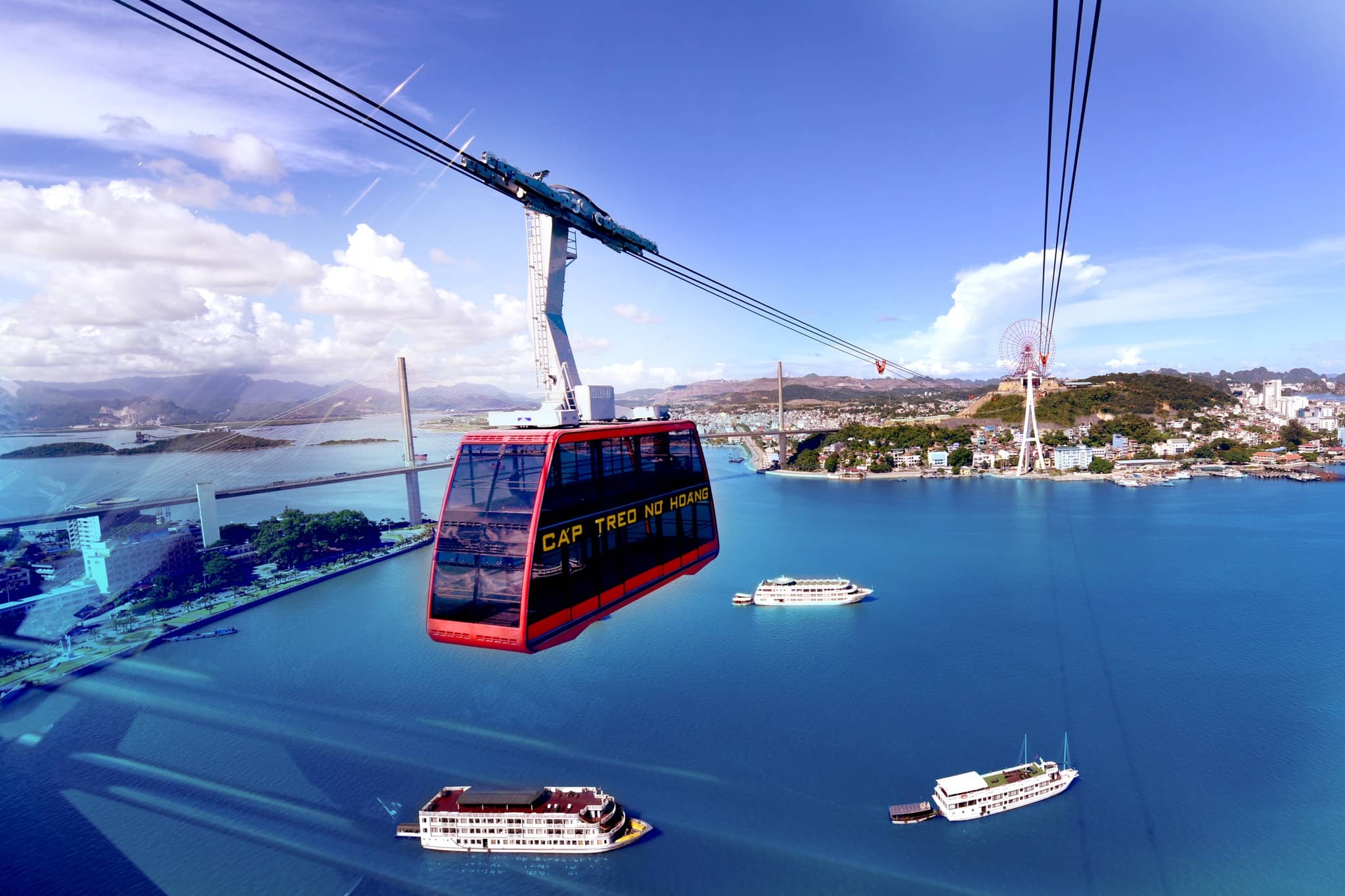 Queen Cable Car Views