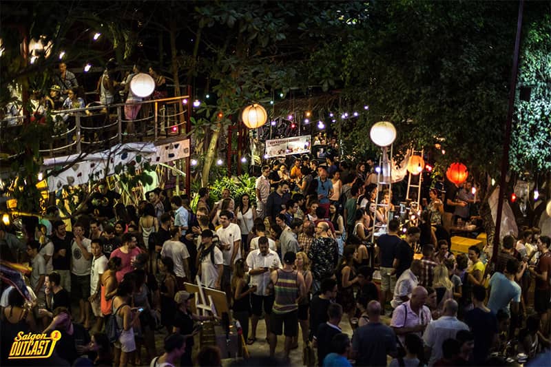 Live Music & Festivals