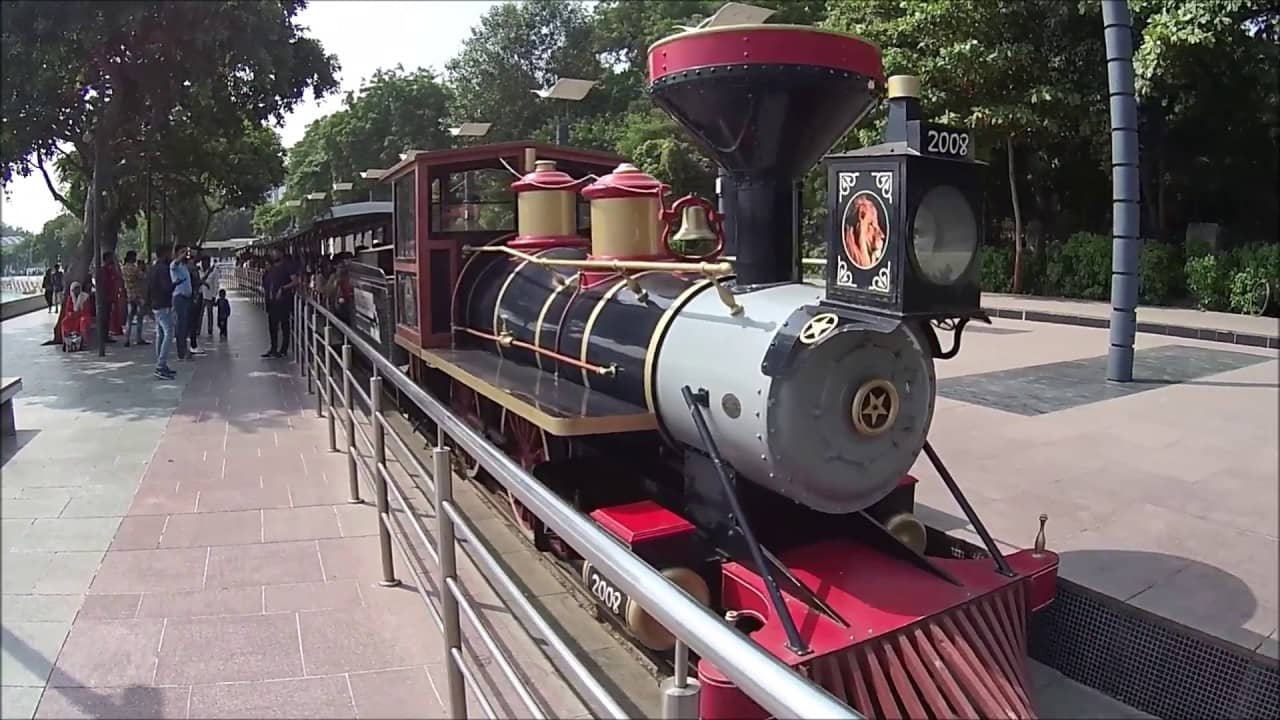 Toy Train Ride