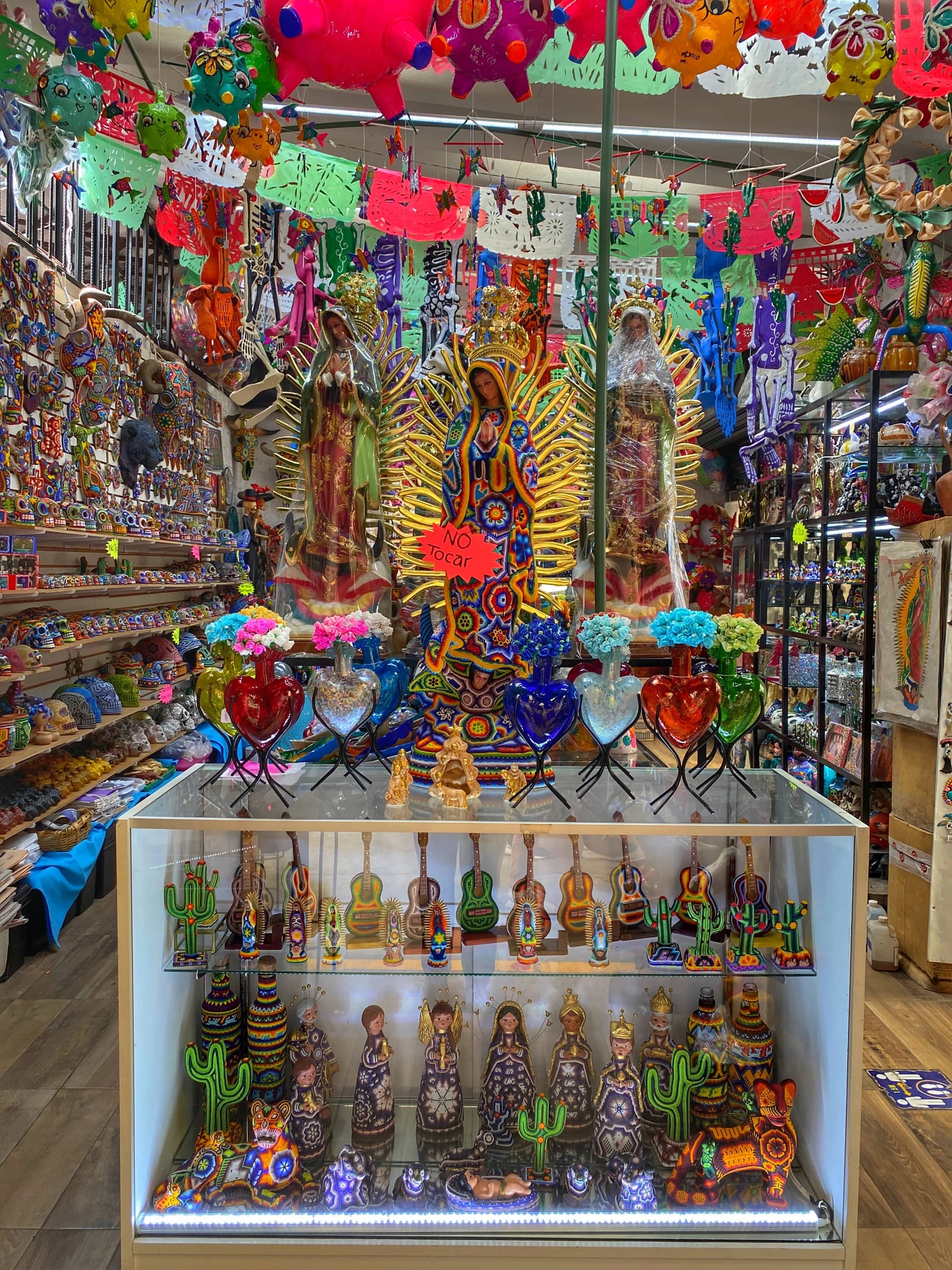 Maestros del Arte Popular