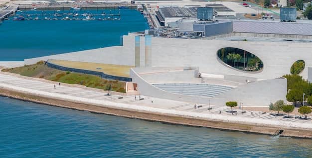 Riverfront Viewpoint