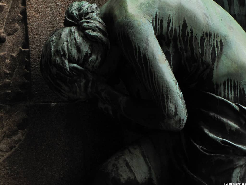 Impressive Statues and Architecture