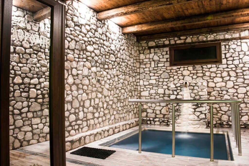 Private Thermal Pools