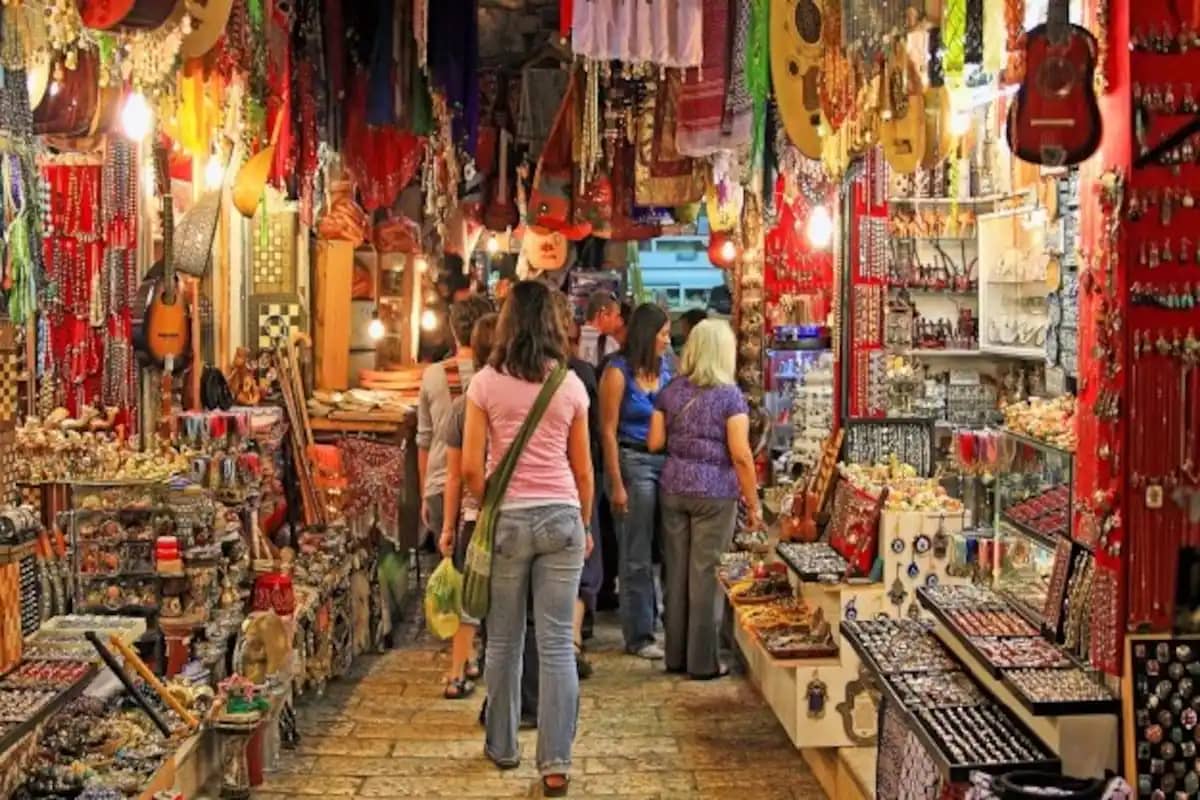 Local Markets & Housing