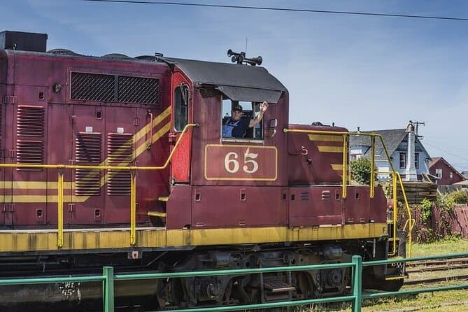 Skunk Train Willits