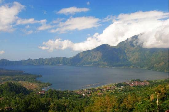 Panoramic Volcano & Lake Views