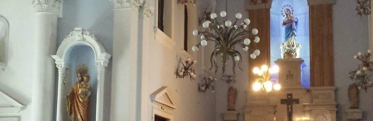 Nave central com Imagem da Virgem