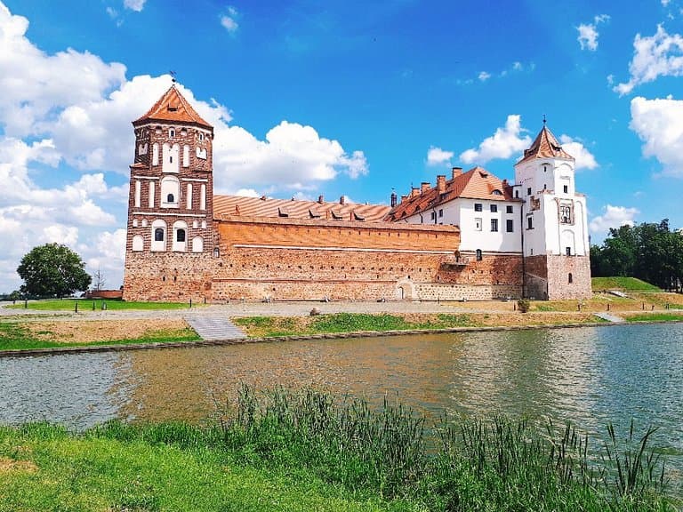 Mir Castle