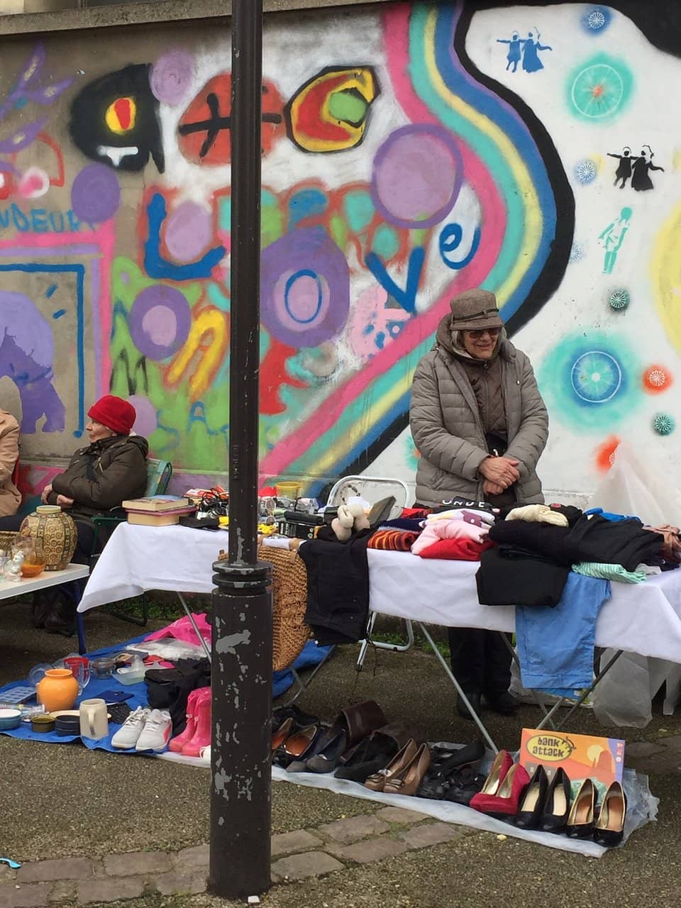 Decorative Ceramics & Silverware