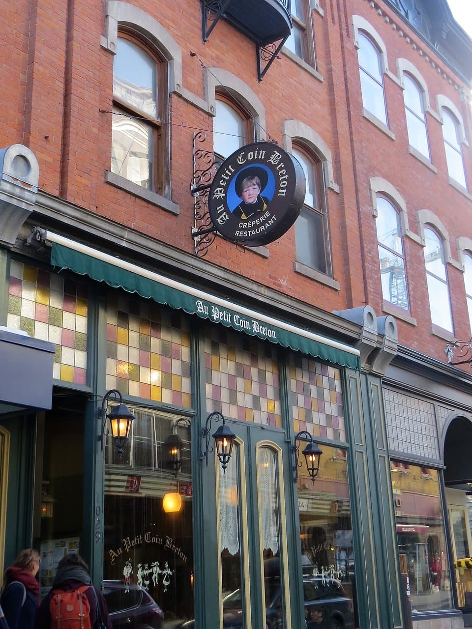 Rue Saint-Jean Est - Restaurant Au Petit Coin Breton