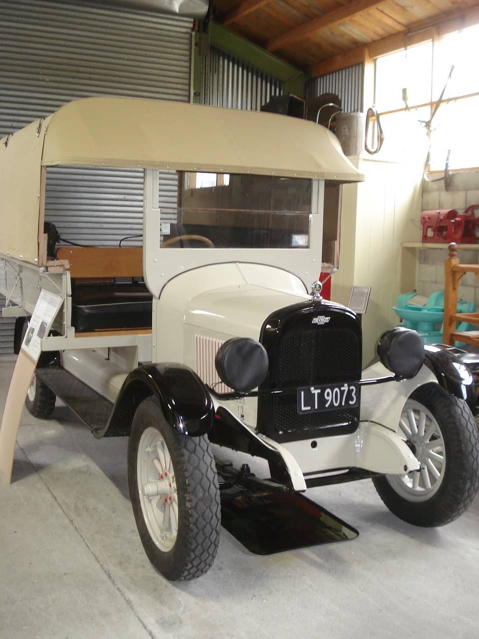 Colonial Life Displays