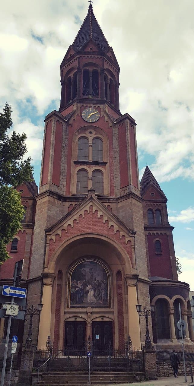 Kreuzeskirche Essen