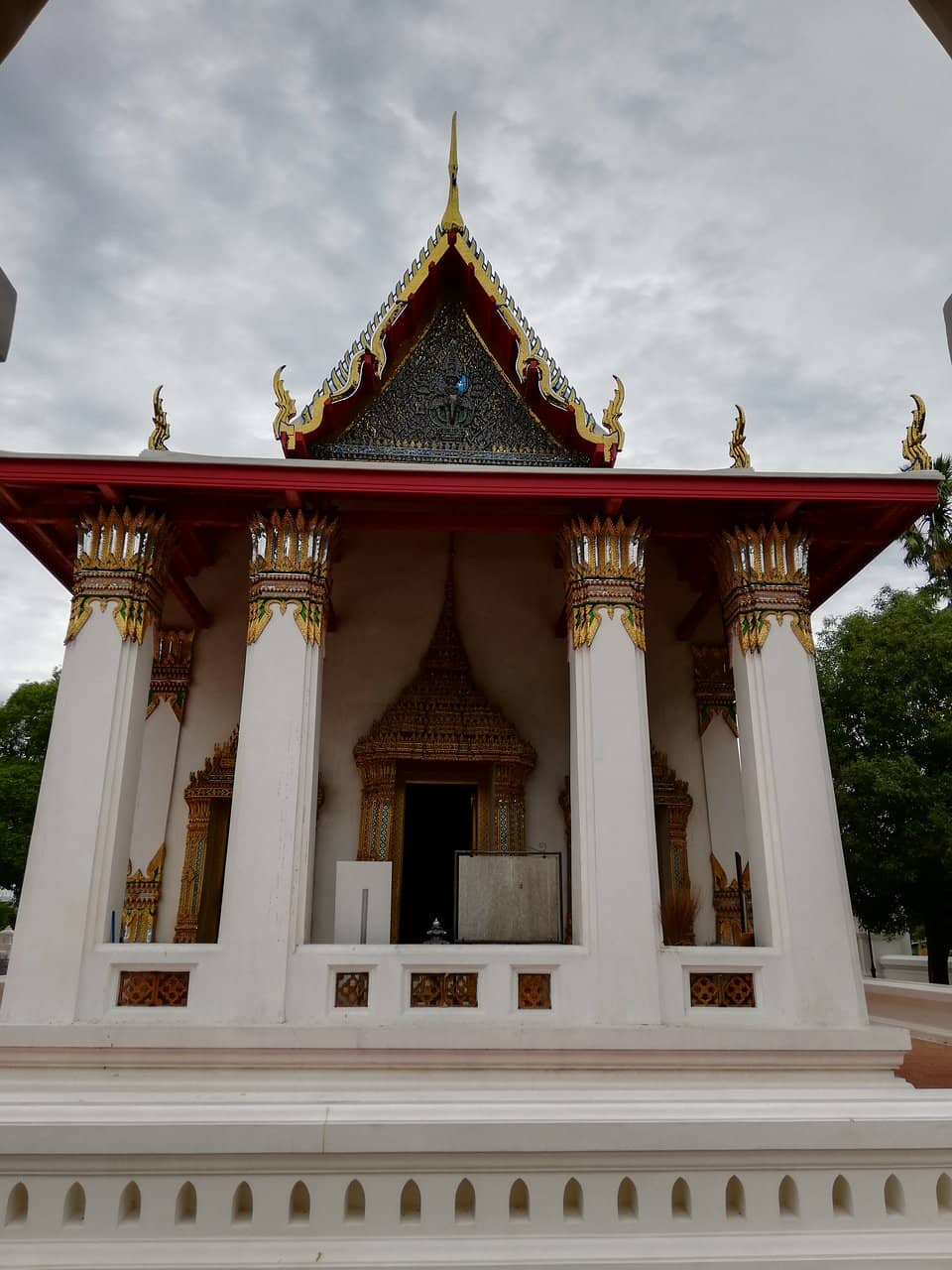 Intricate Interior Paintings