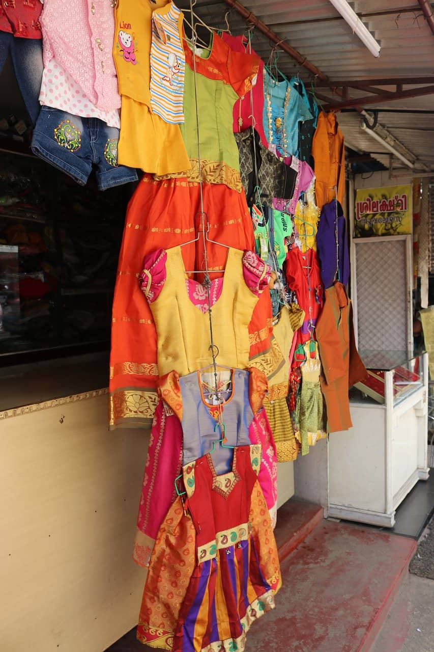 Local Handicrafts and Souvenirs