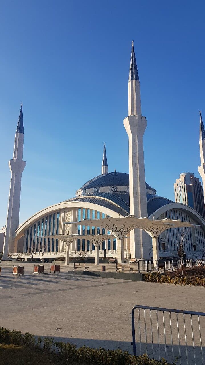Ahmet Hamdi Akseki Camii