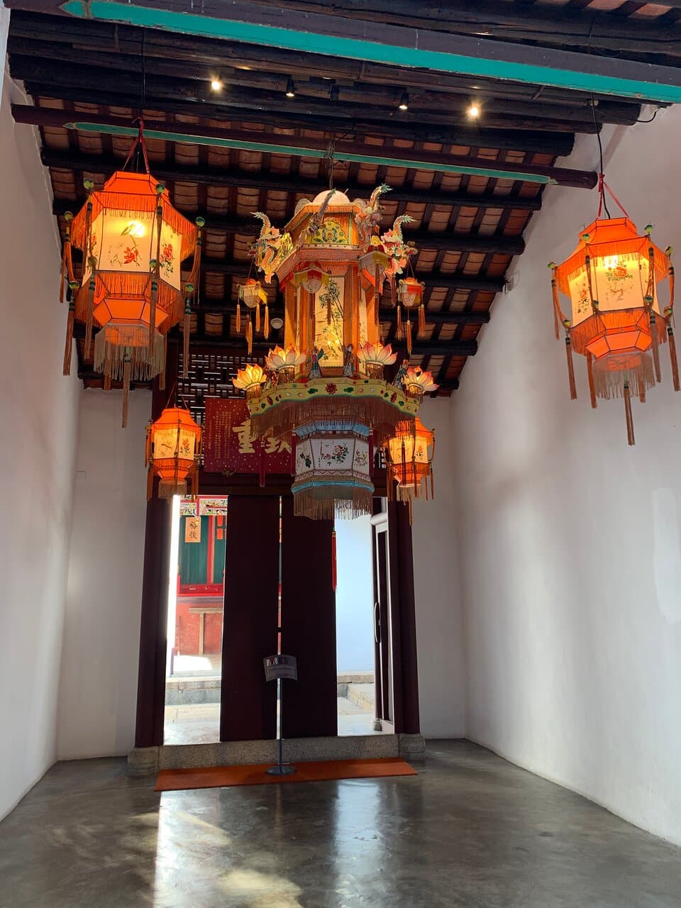 Sam Tung Uk Museum - middle hall