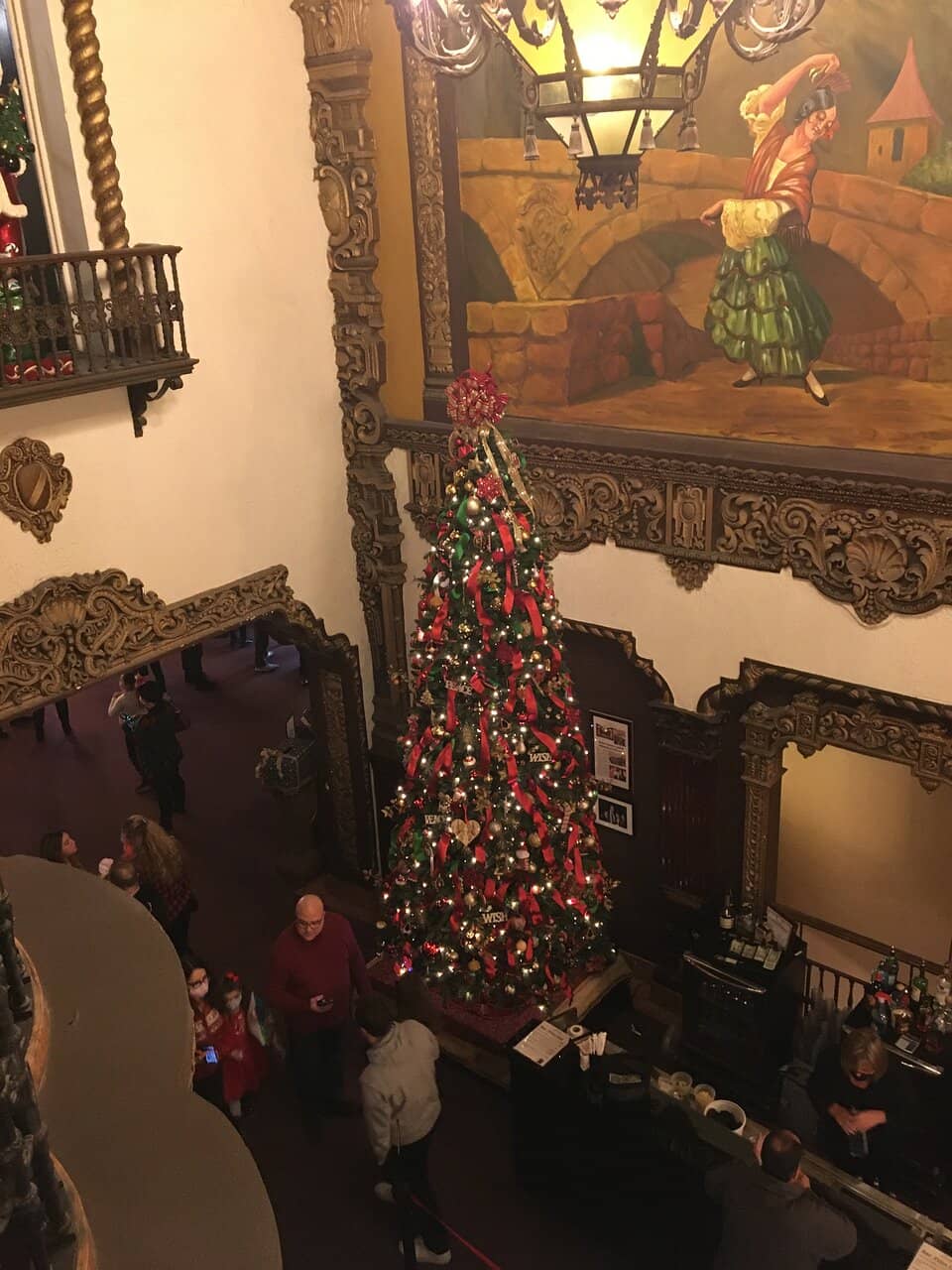 Grand Interior Architecture