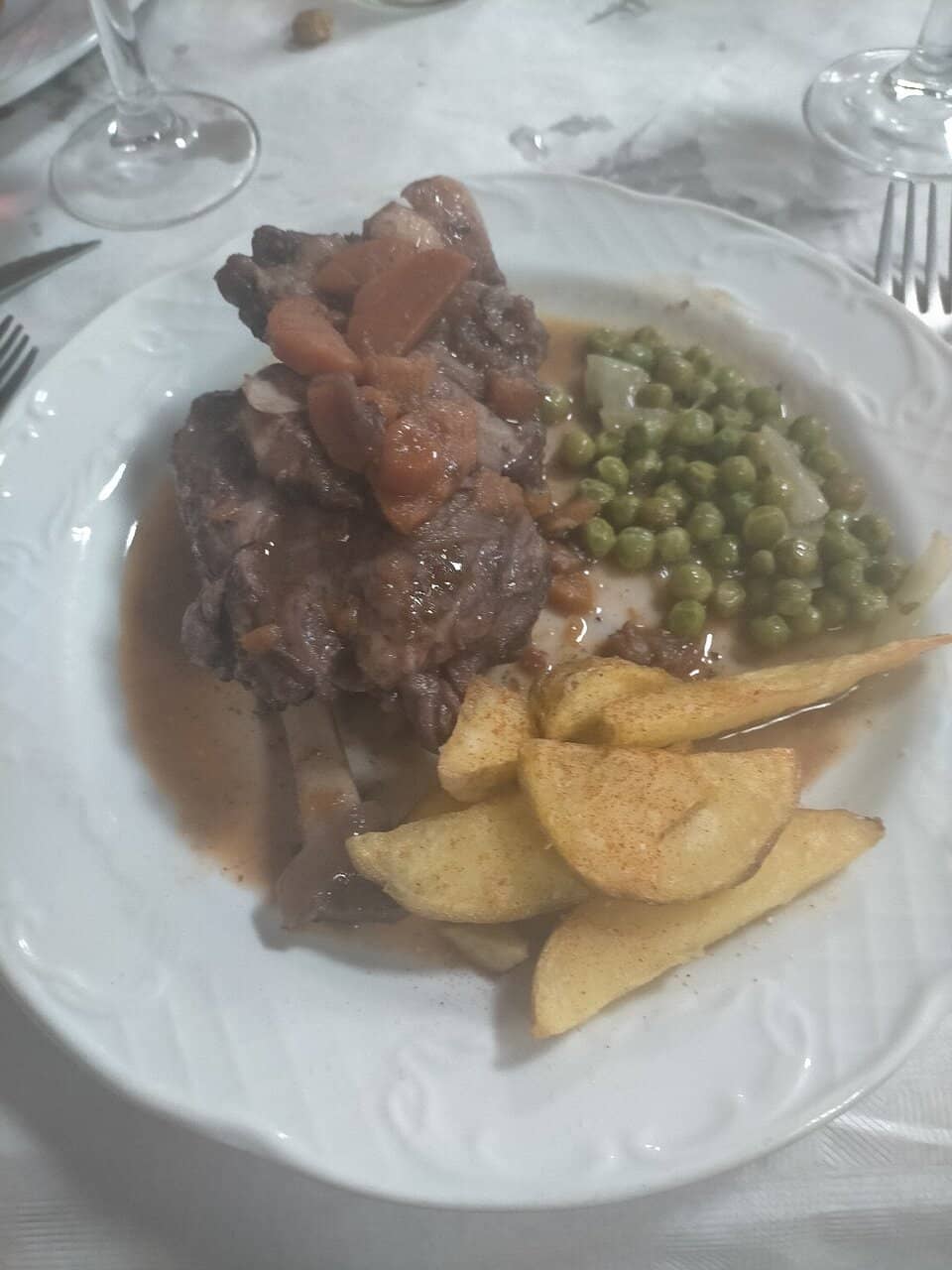 Lively Plaza Fontán Location