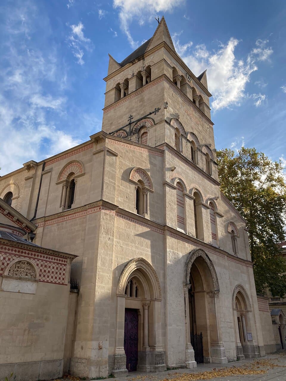 Abbaye de Saint Martin d'Ainay