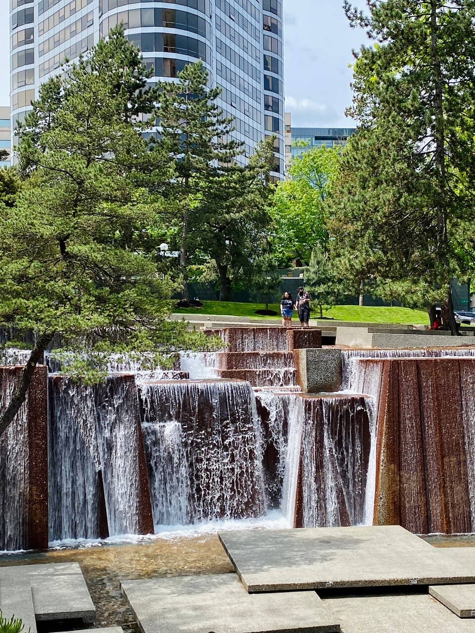 The Cascading Forecourt Fountain