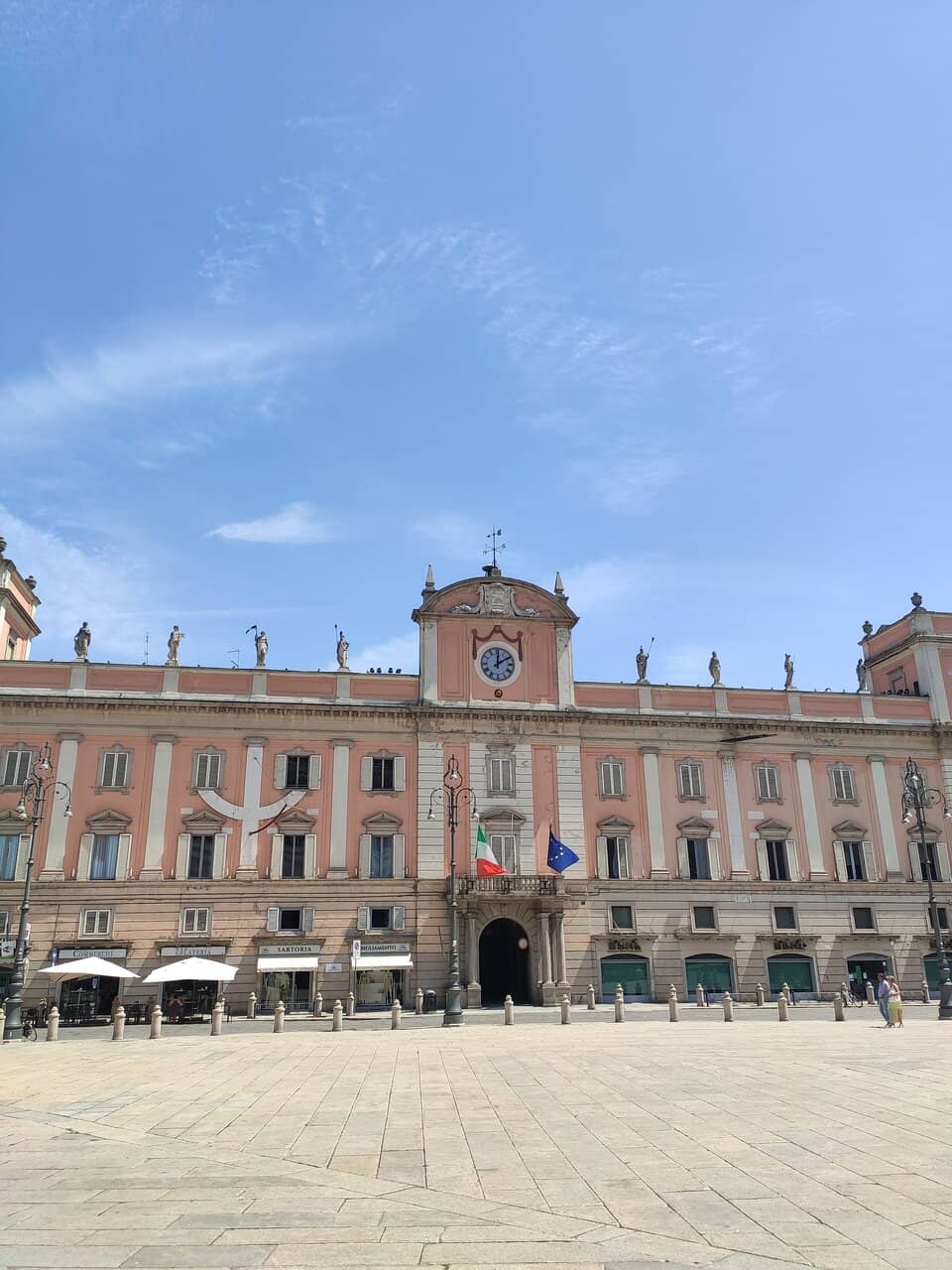 Vincenzo Marsiglia's Light Sculptures