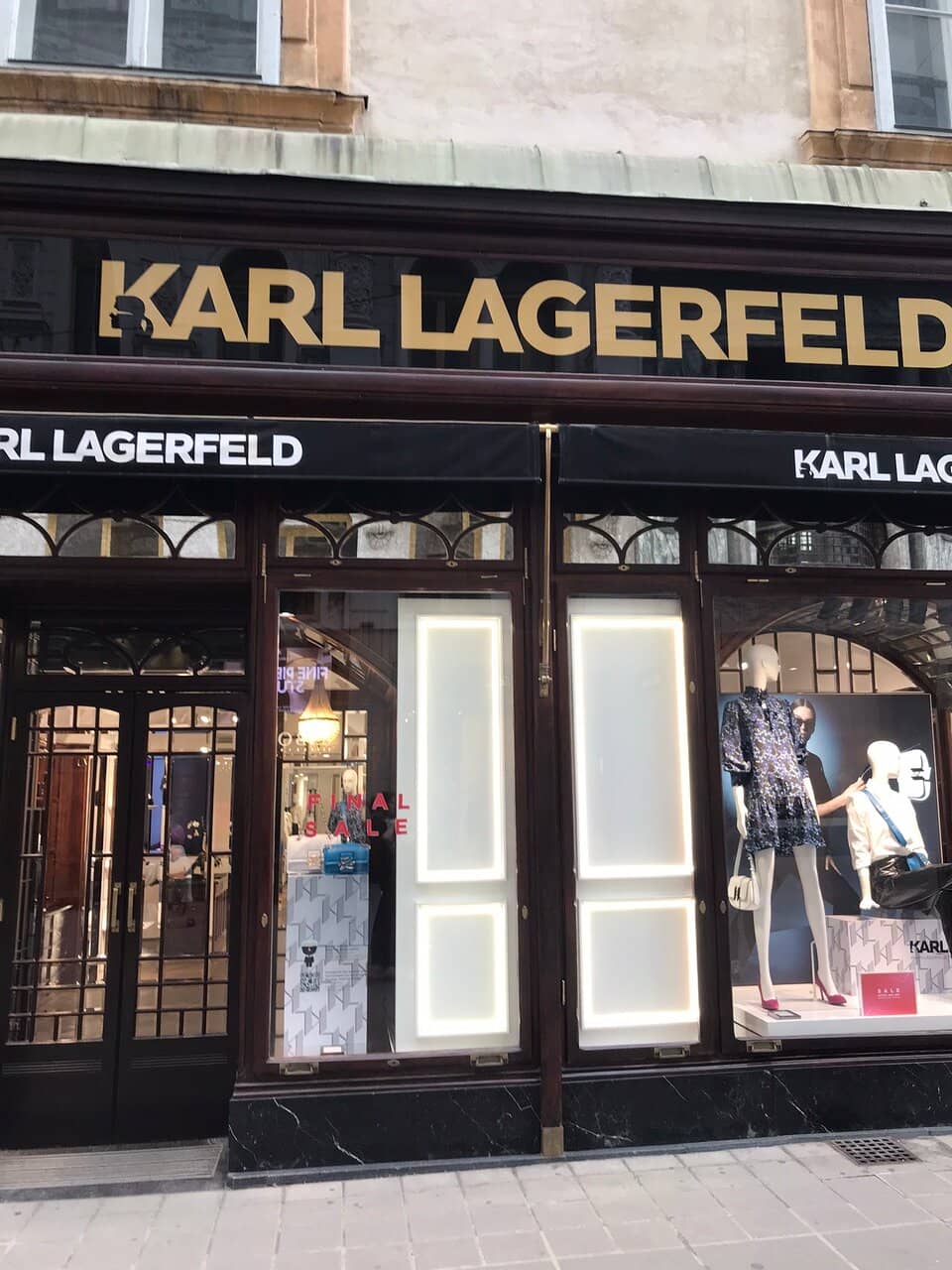 Proximity to Hofburg Palace