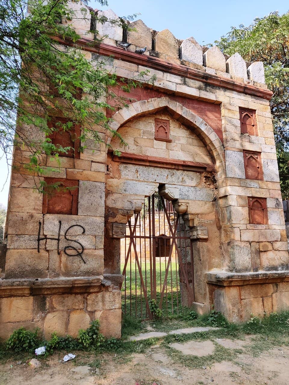 Jamali Kamali Mosque