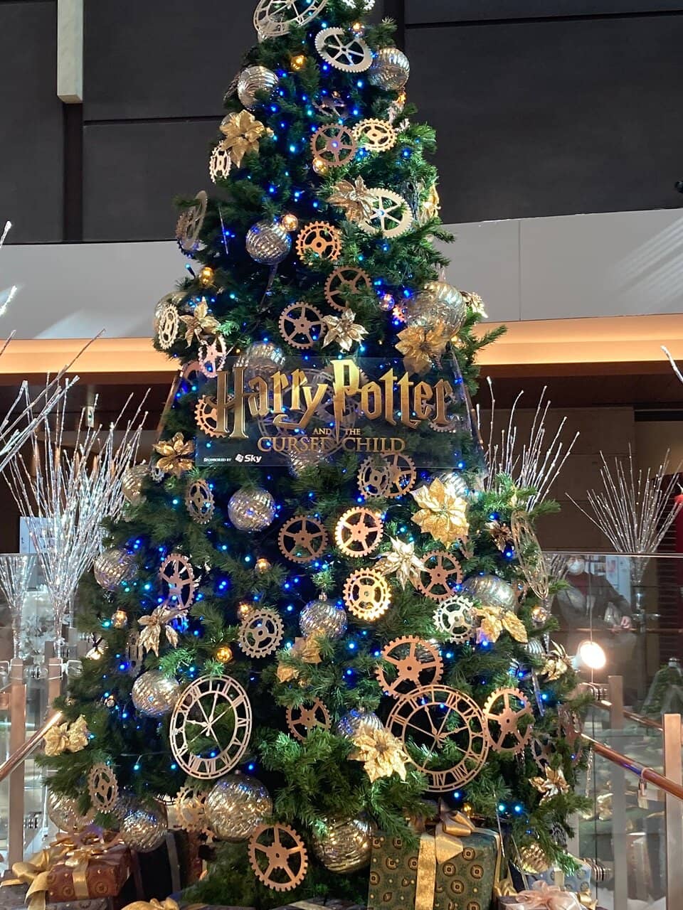 Themed Decorations