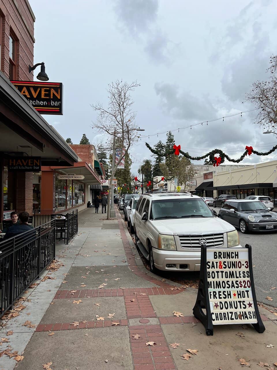 Antique & Vintage Shopping