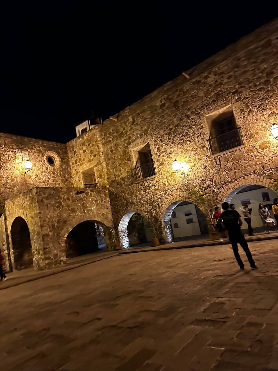 Trinket Shops & Eateries