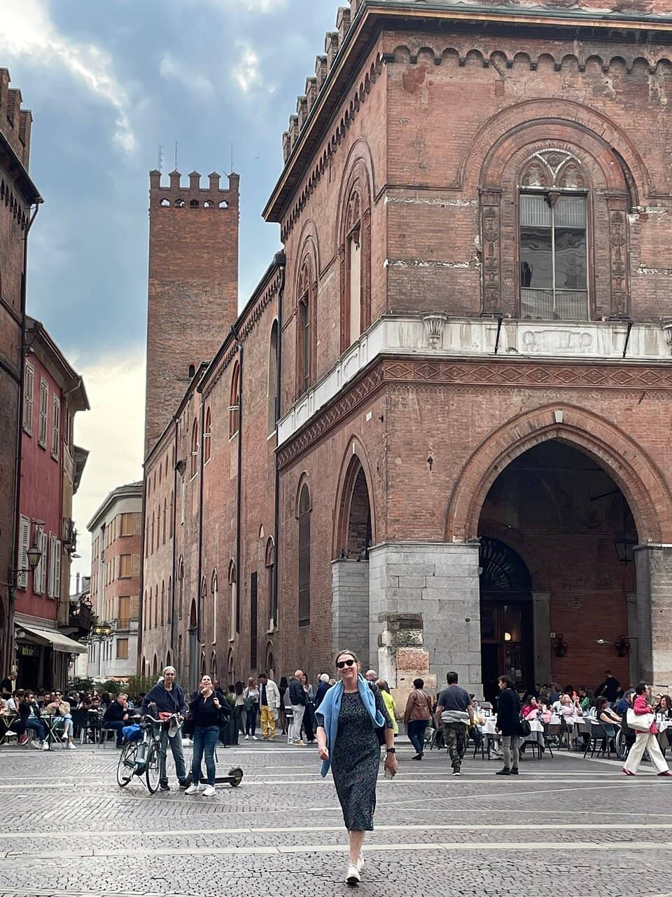 Proximity to Cremona Cathedral