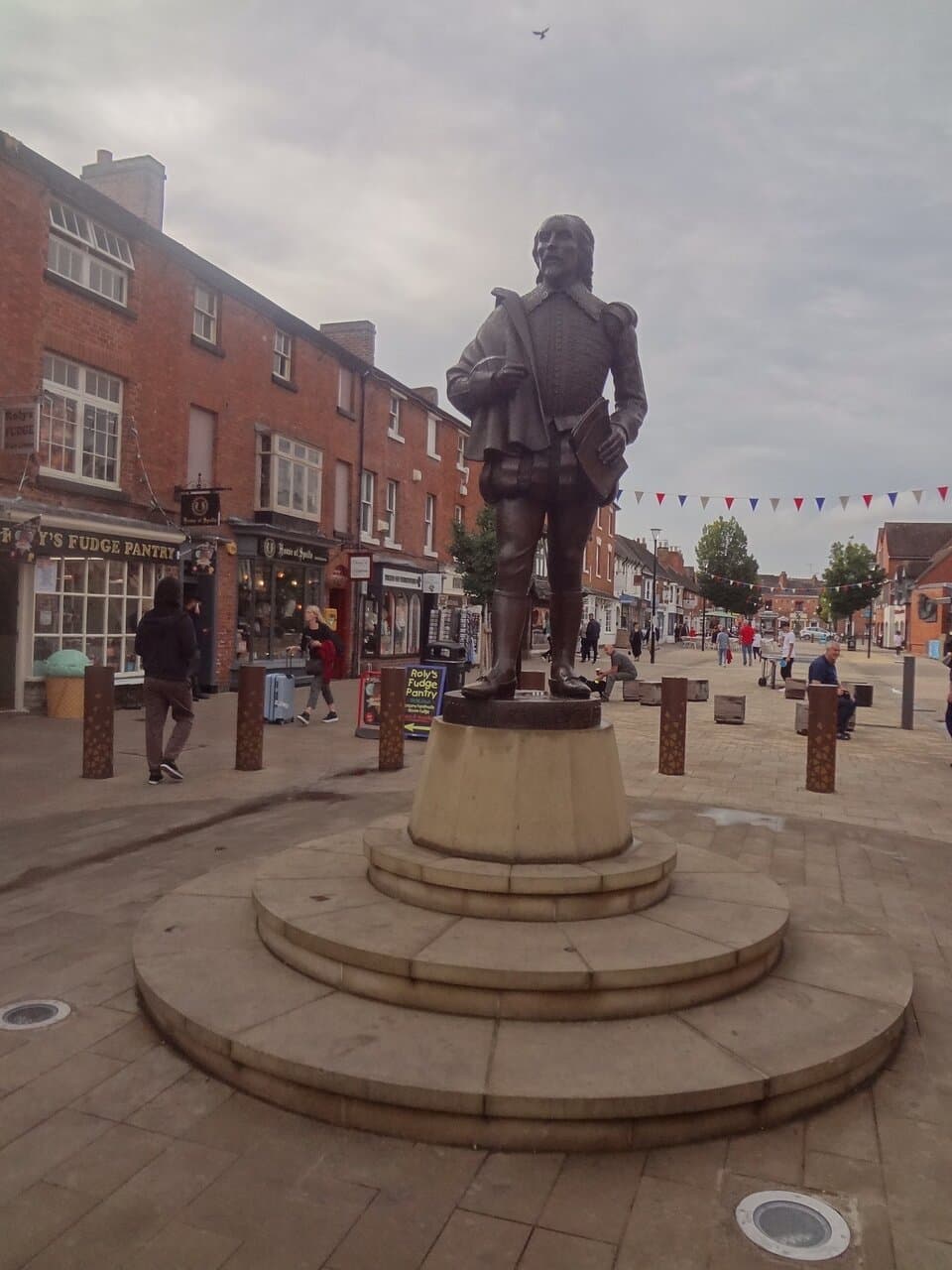 See the Shakespeare Statue