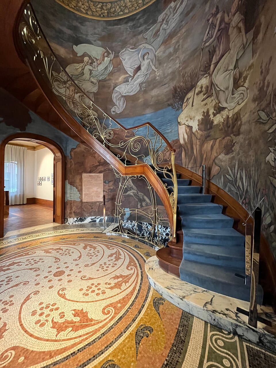 Grand hall