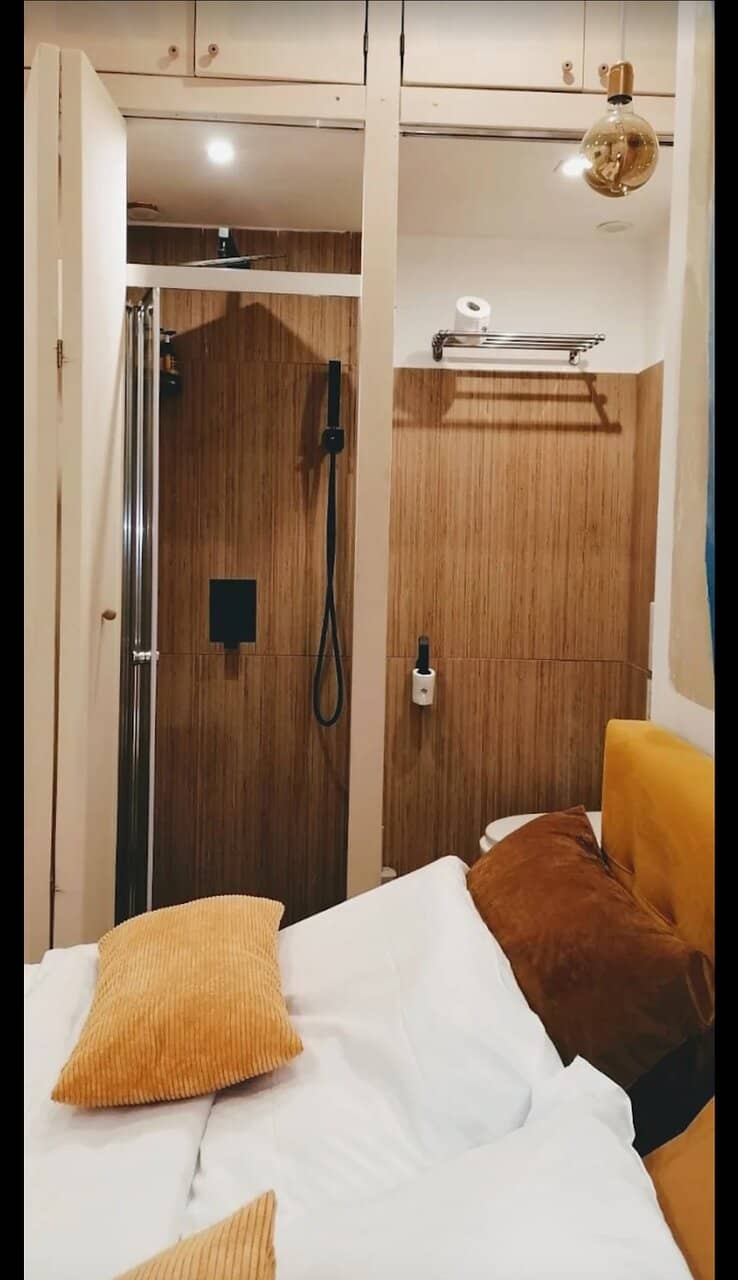 Local Cafes and Bistros