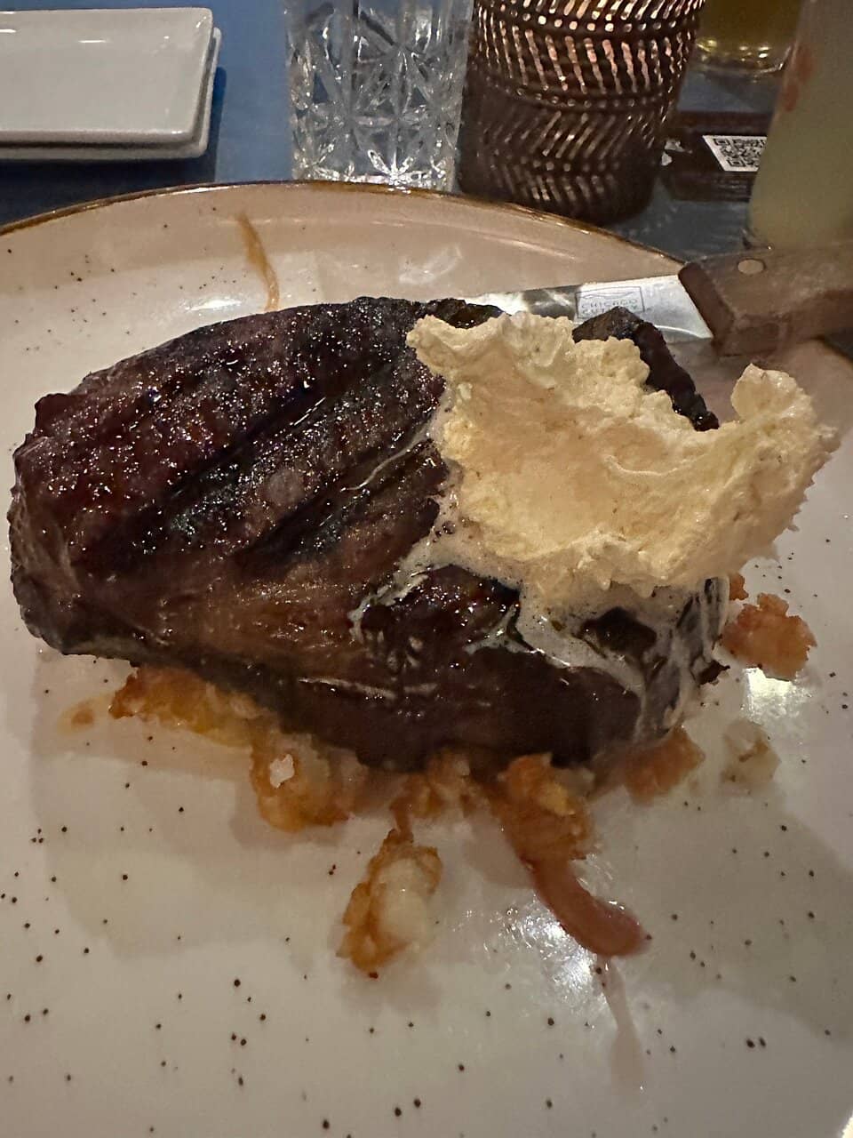 Eclectic & Artsy Atmosphere