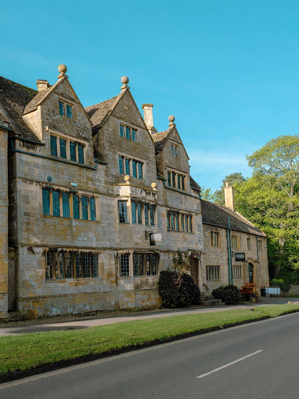 Atmospheric Building