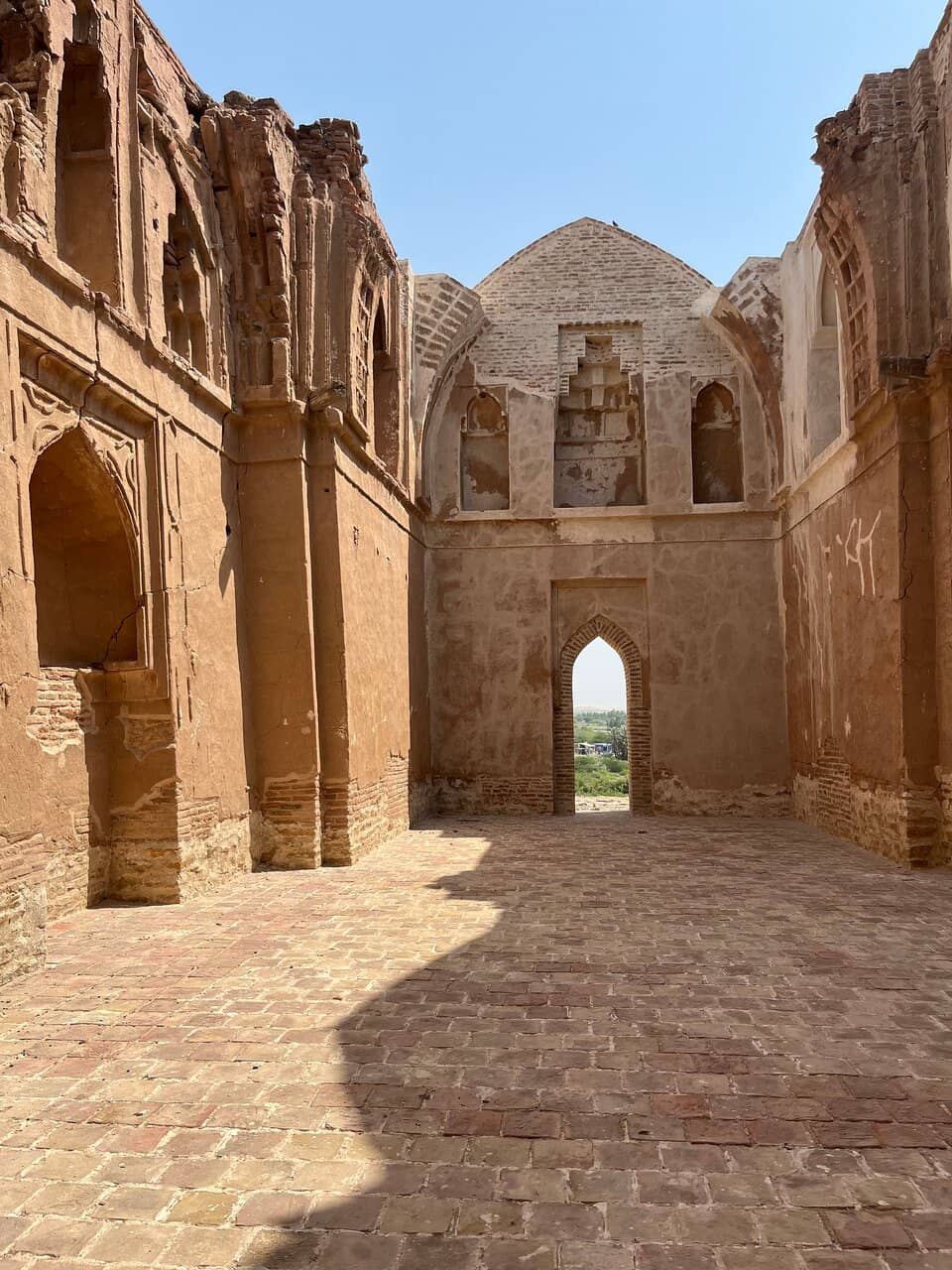 Tomb of Isa Khan Tarkhan I
