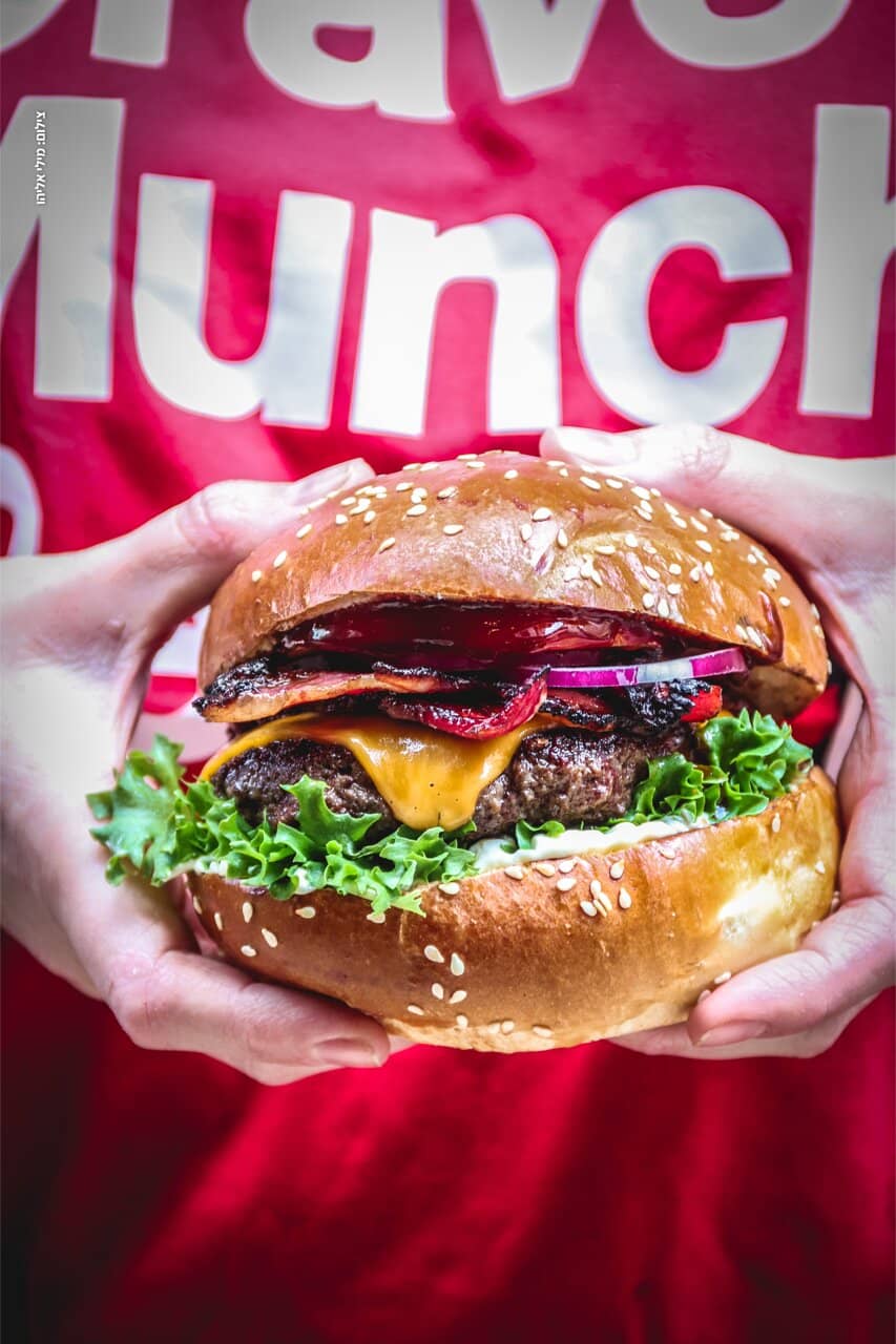 Vibrant 'America in Israel' Atmosphere