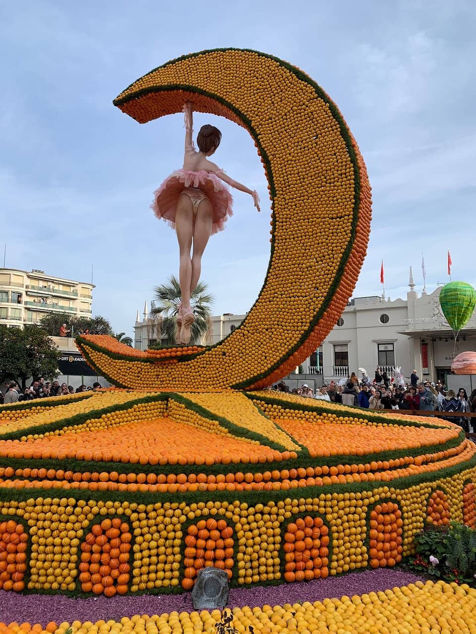 Peaceful Park Ambiance