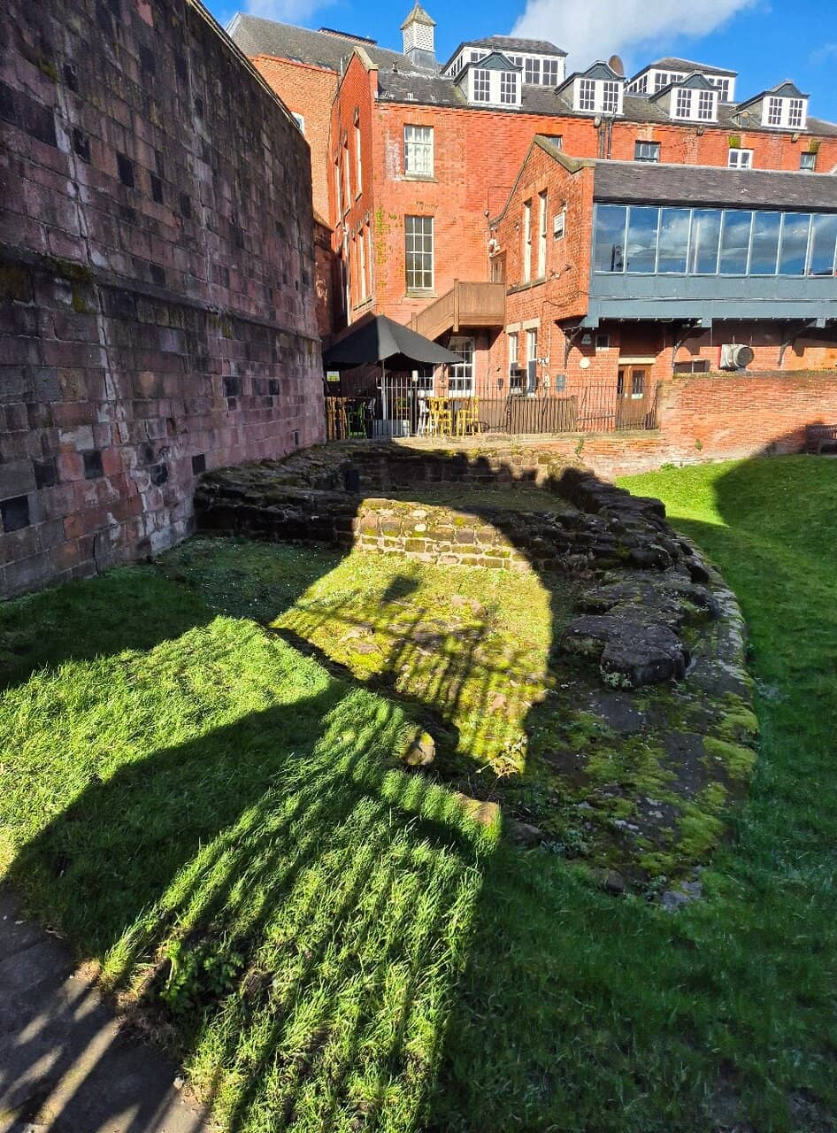 Local Cafes and Eateries