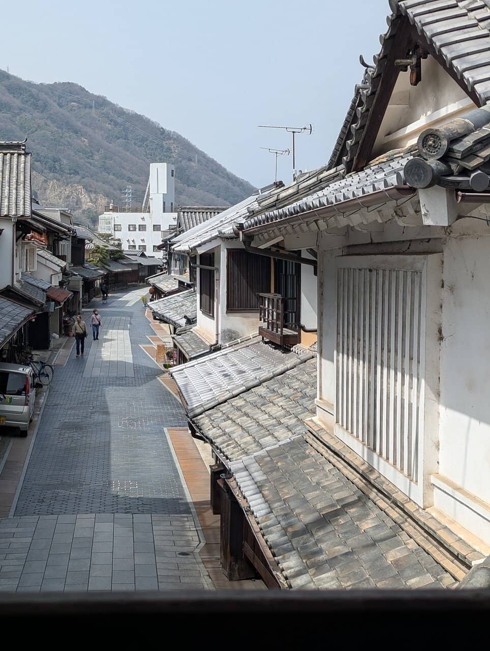 Local Crafts & Souvenirs