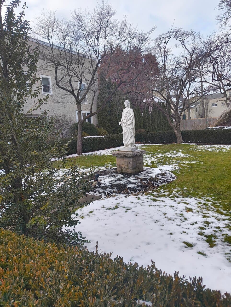 Statue
