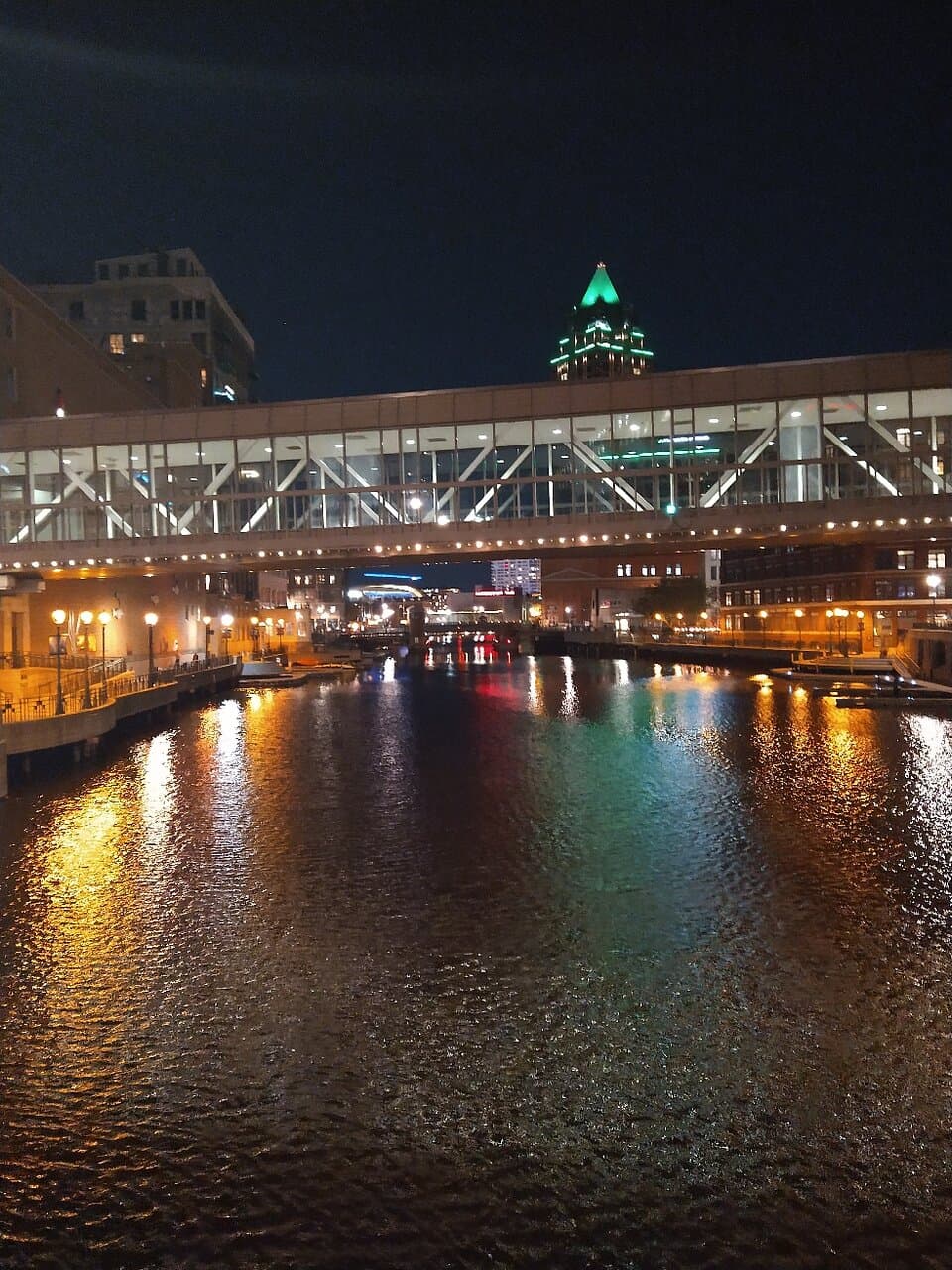 Milwaukee RiverWalk